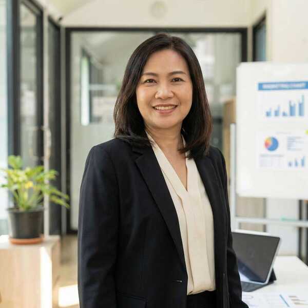 海角网心理顾问陈思琪